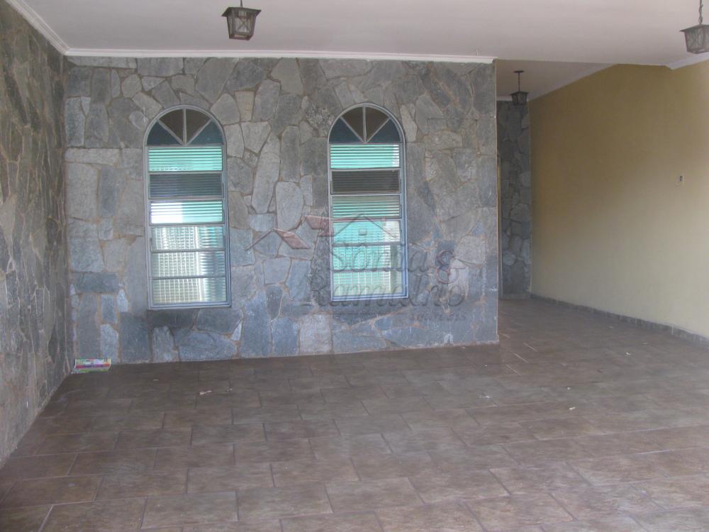 Alugar Casas Residenciais / Padrão em Ribeirão Preto R$ 1.700,00 - Foto 2