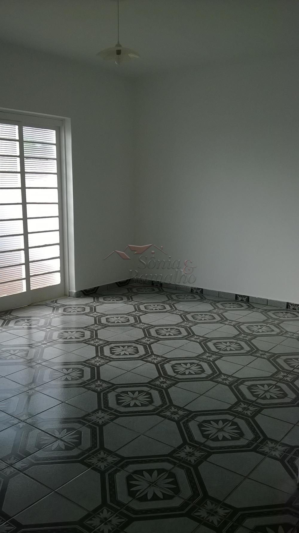 Alugar Casas / Padrão em Ribeirão Preto R$ 1.000,00 - Foto 2