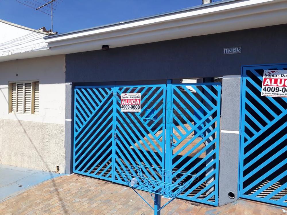 Alugar Casas Residenciais / Padrão em Ribeirão Preto R$ 750,00 - Foto 1