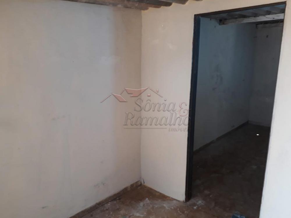 Alugar Casas Residenciais / Padrão em Ribeirão Preto R$ 750,00 - Foto 4