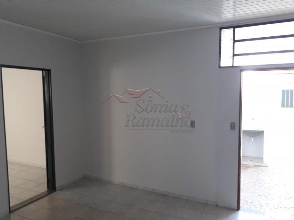 Alugar Casas Residenciais / Padrão em Ribeirão Preto R$ 750,00 - Foto 12