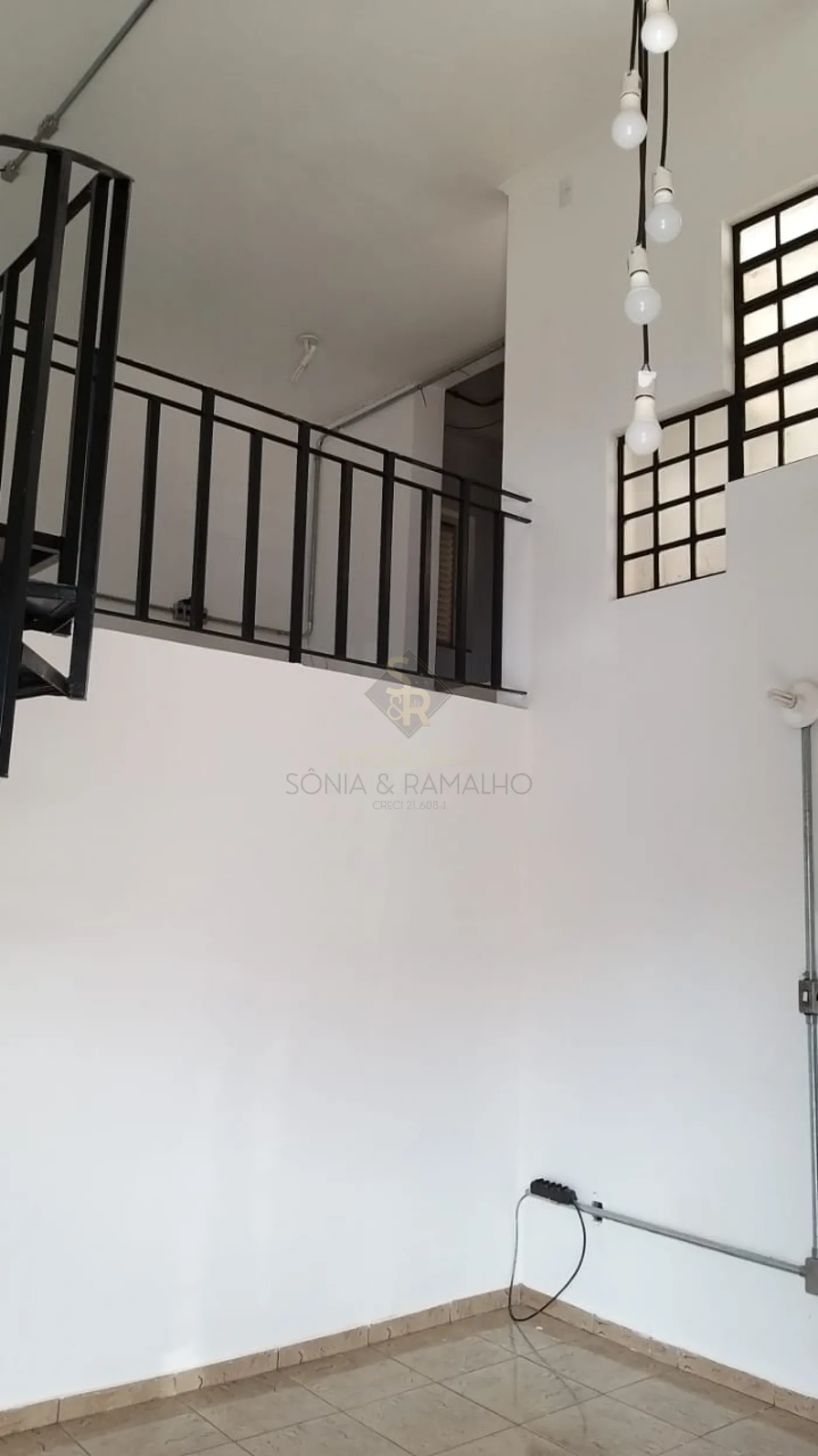 Alugar Imóveis Comerciais / Salão Comercial em Ribeirão Preto R$ 2.200,00 - Foto 2