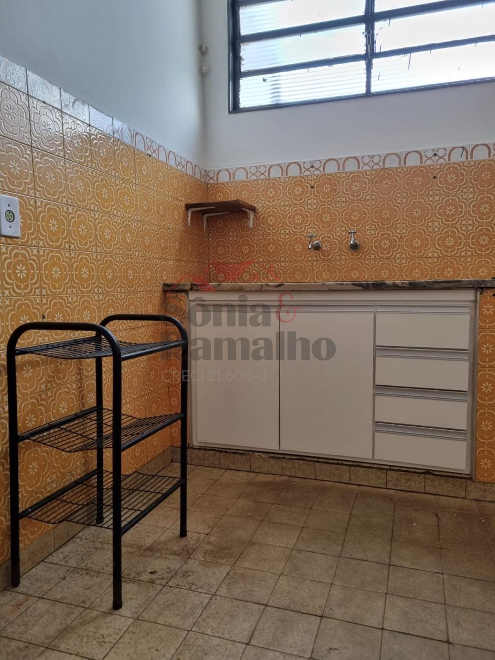 Alugar Casas Residenciais / Padrão em Ribeirão Preto R$ 1.000,00 - Foto 13
