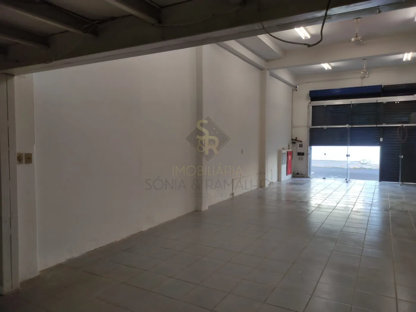 Alugar Imóveis Comerciais / Salão Comercial em Ribeirão Preto R$ 2.500,00 - Foto 2