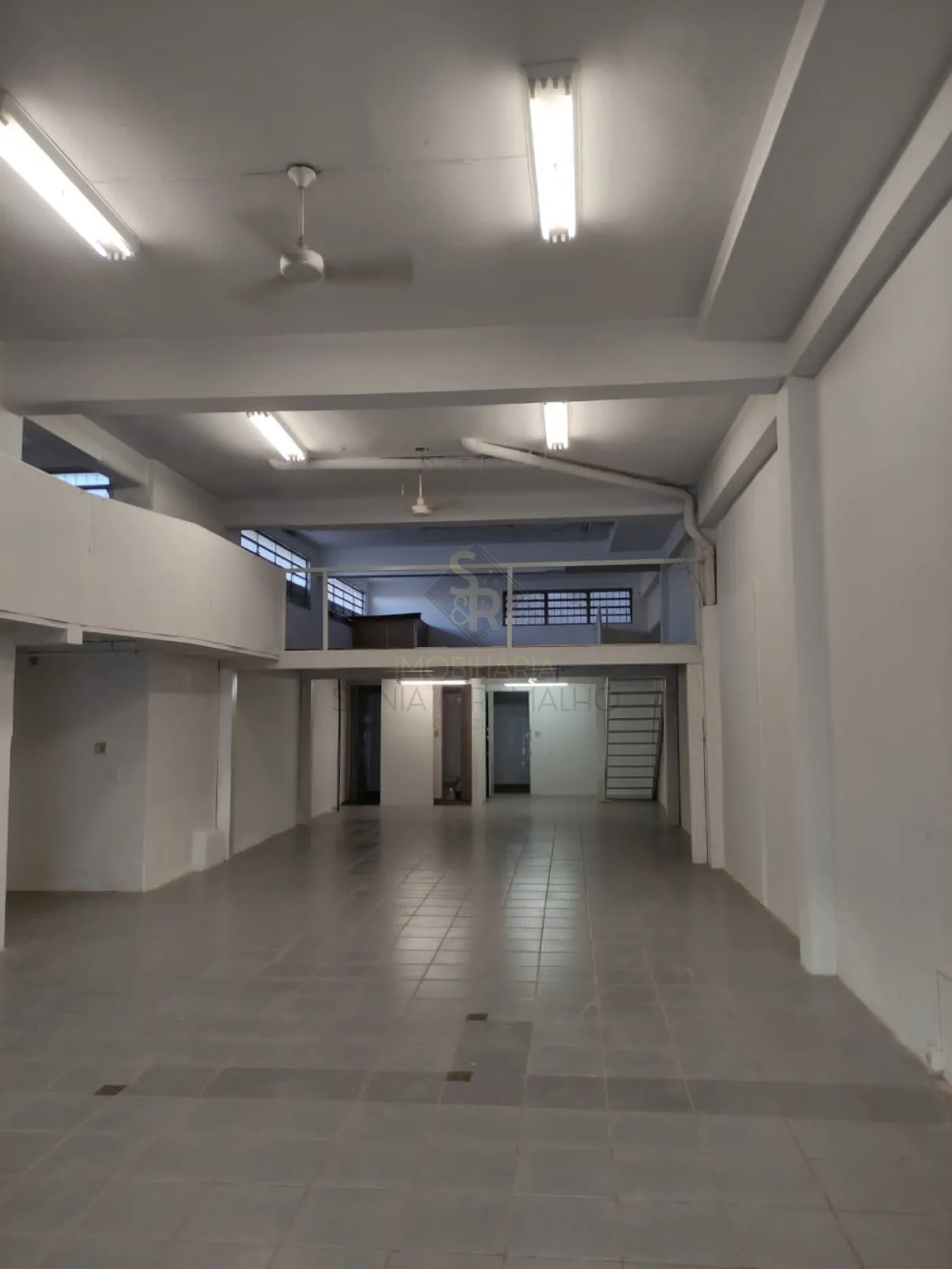 Alugar Imóveis Comerciais / Salão Comercial em Ribeirão Preto R$ 2.500,00 - Foto 4