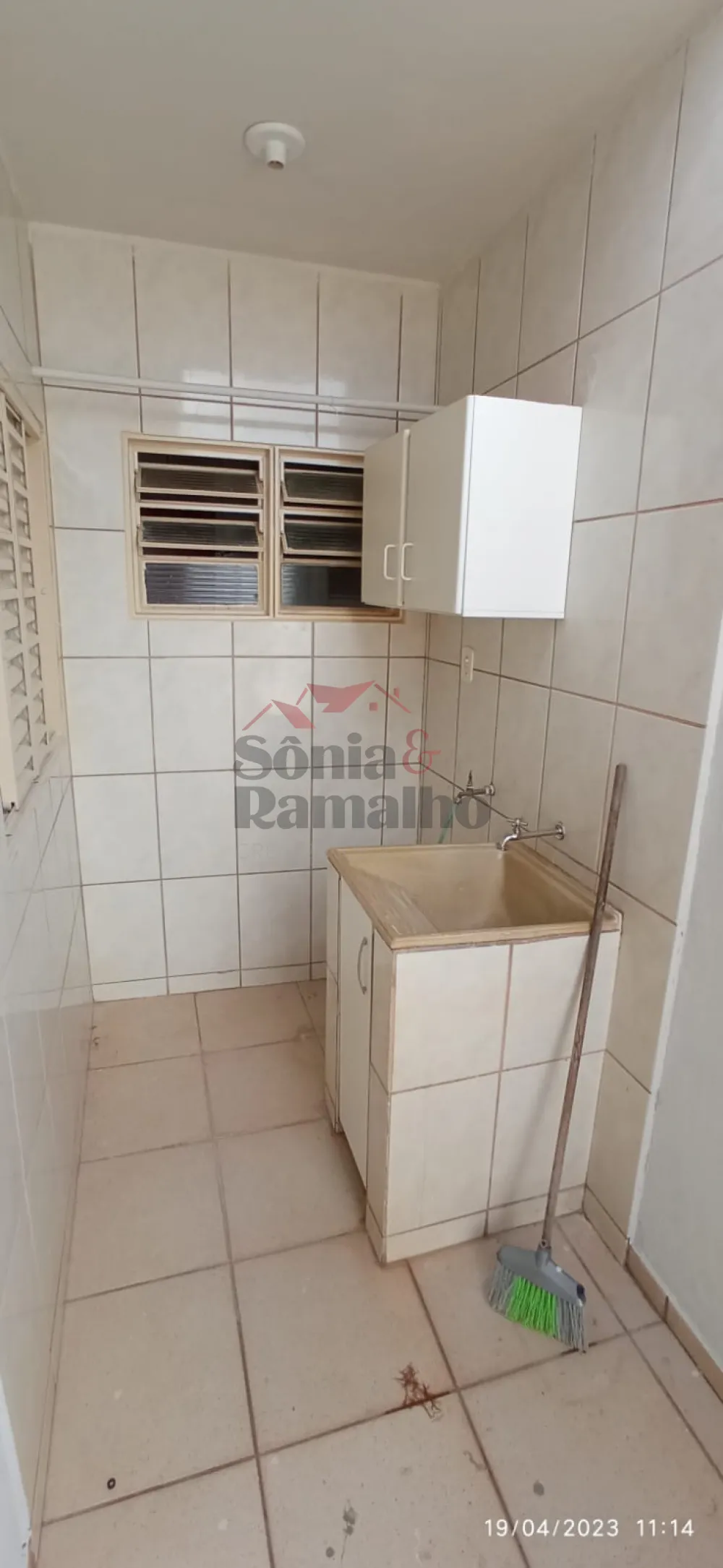 Alugar Casas Residenciais / Padrão em Ribeirão Preto R$ 900,00 - Foto 10