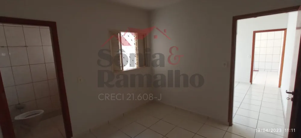 Alugar Casas Residenciais / Padrão em Ribeirão Preto R$ 900,00 - Foto 8