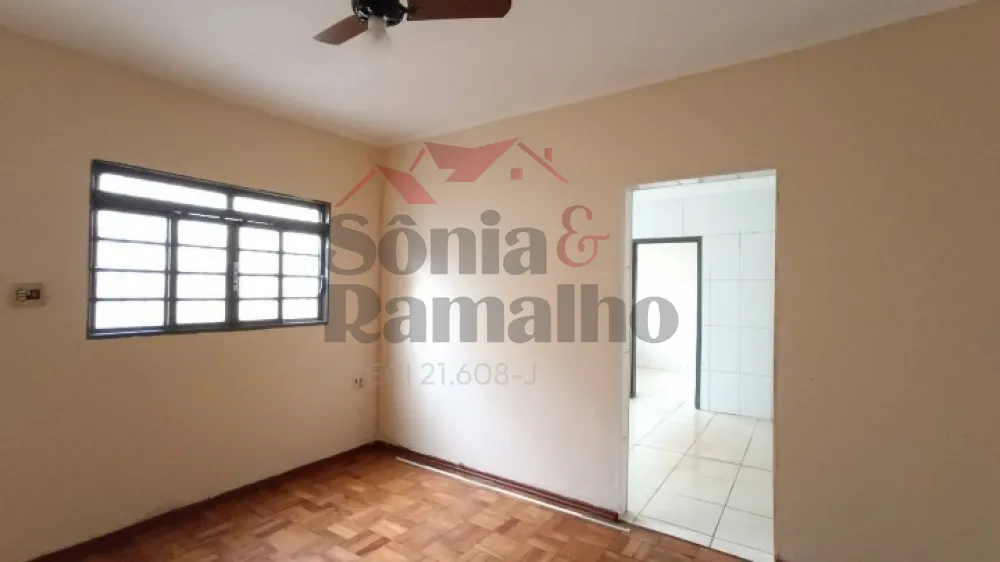 Alugar Casas Residenciais / Padrão em Ribeirão Preto R$ 1.000,00 - Foto 1