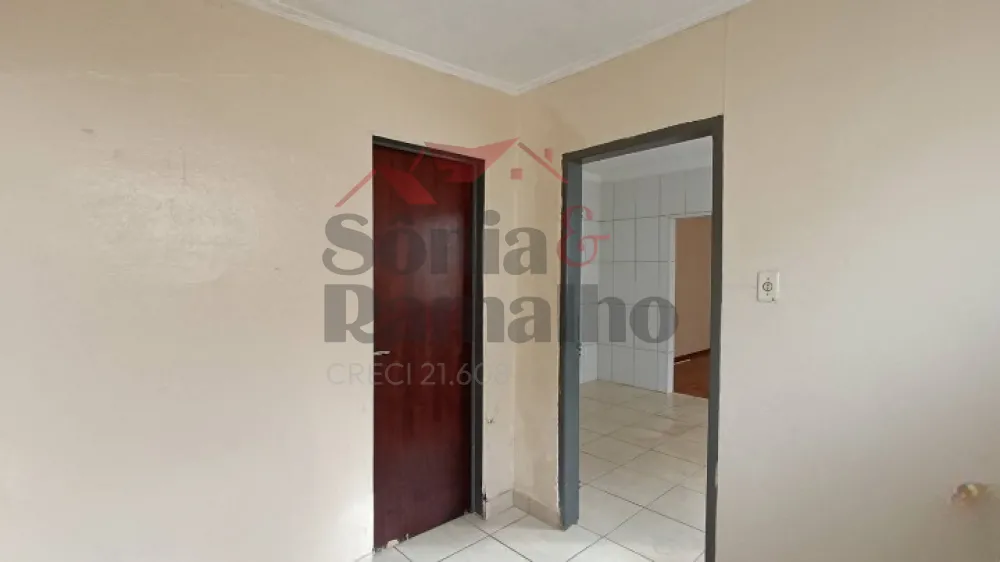 Alugar Casas Residenciais / Padrão em Ribeirão Preto R$ 1.000,00 - Foto 5