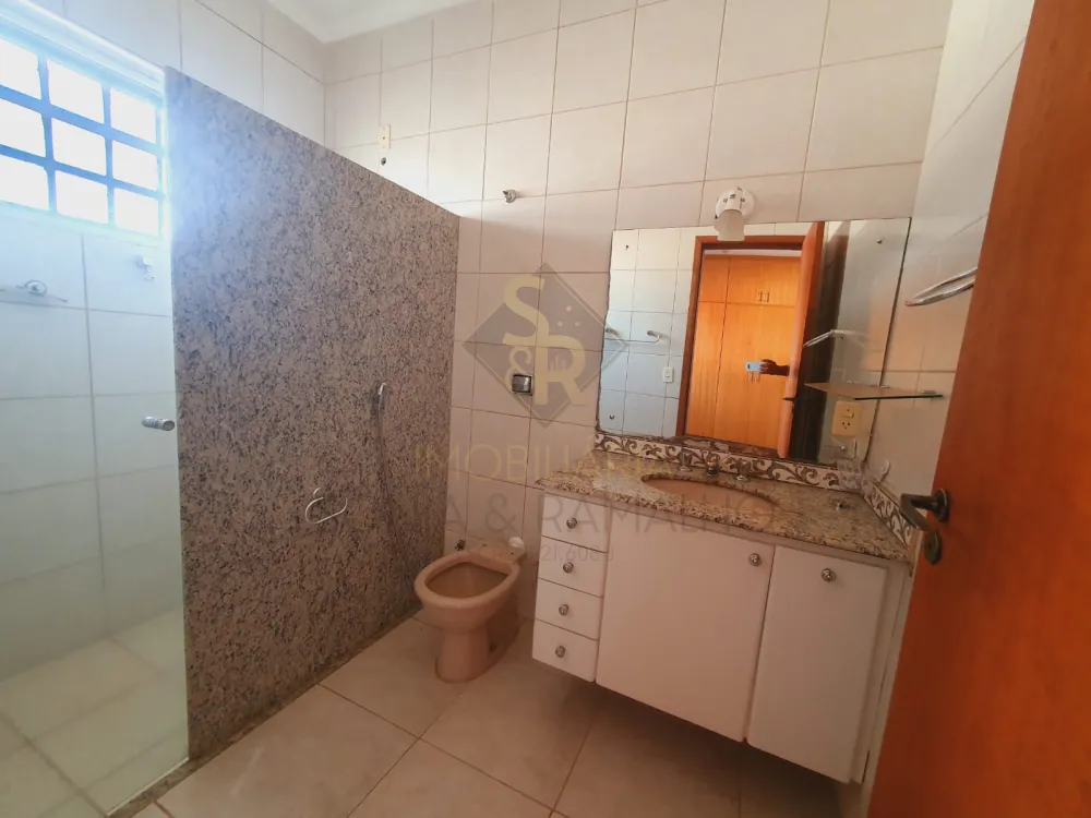 Alugar Casas Residenciais / Padrão em Ribeirão Preto R$ 4.500,00 - Foto 16