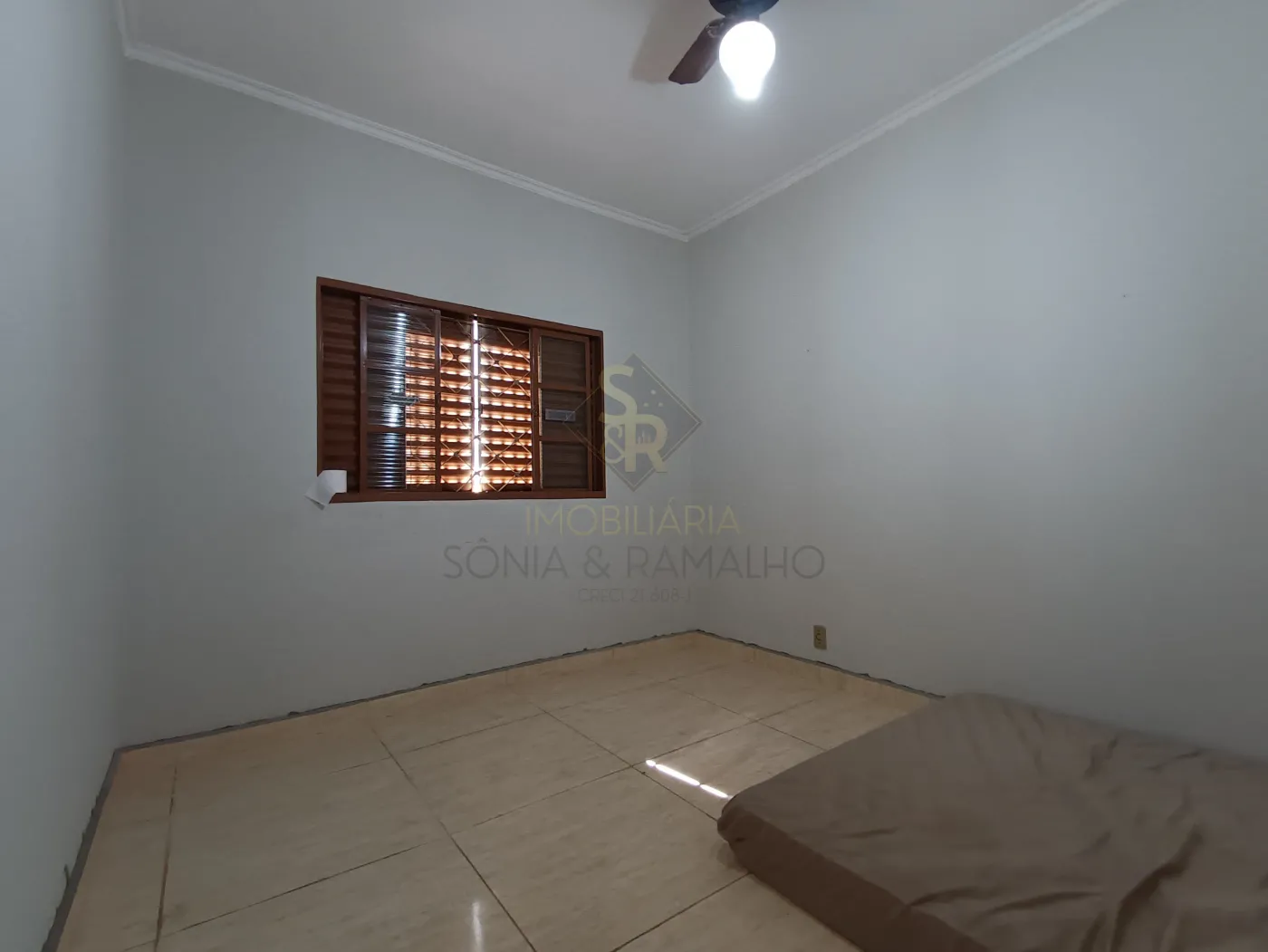 Alugar Apartamentos / Padrão em Ribeirão Preto R$ 1.450,00 - Foto 8