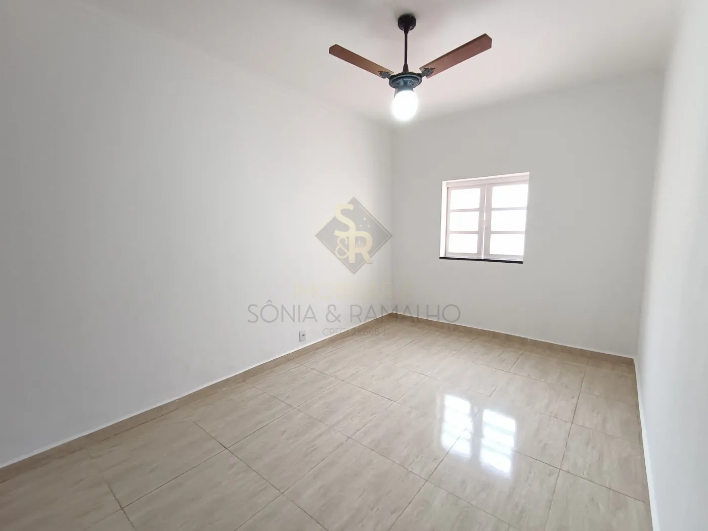 Alugar Casas Residenciais / Padrão em Ribeirão Preto R$ 1.800,00 - Foto 5