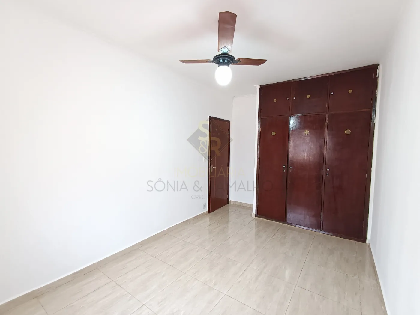 Alugar Casas Residenciais / Padrão em Ribeirão Preto R$ 1.800,00 - Foto 6