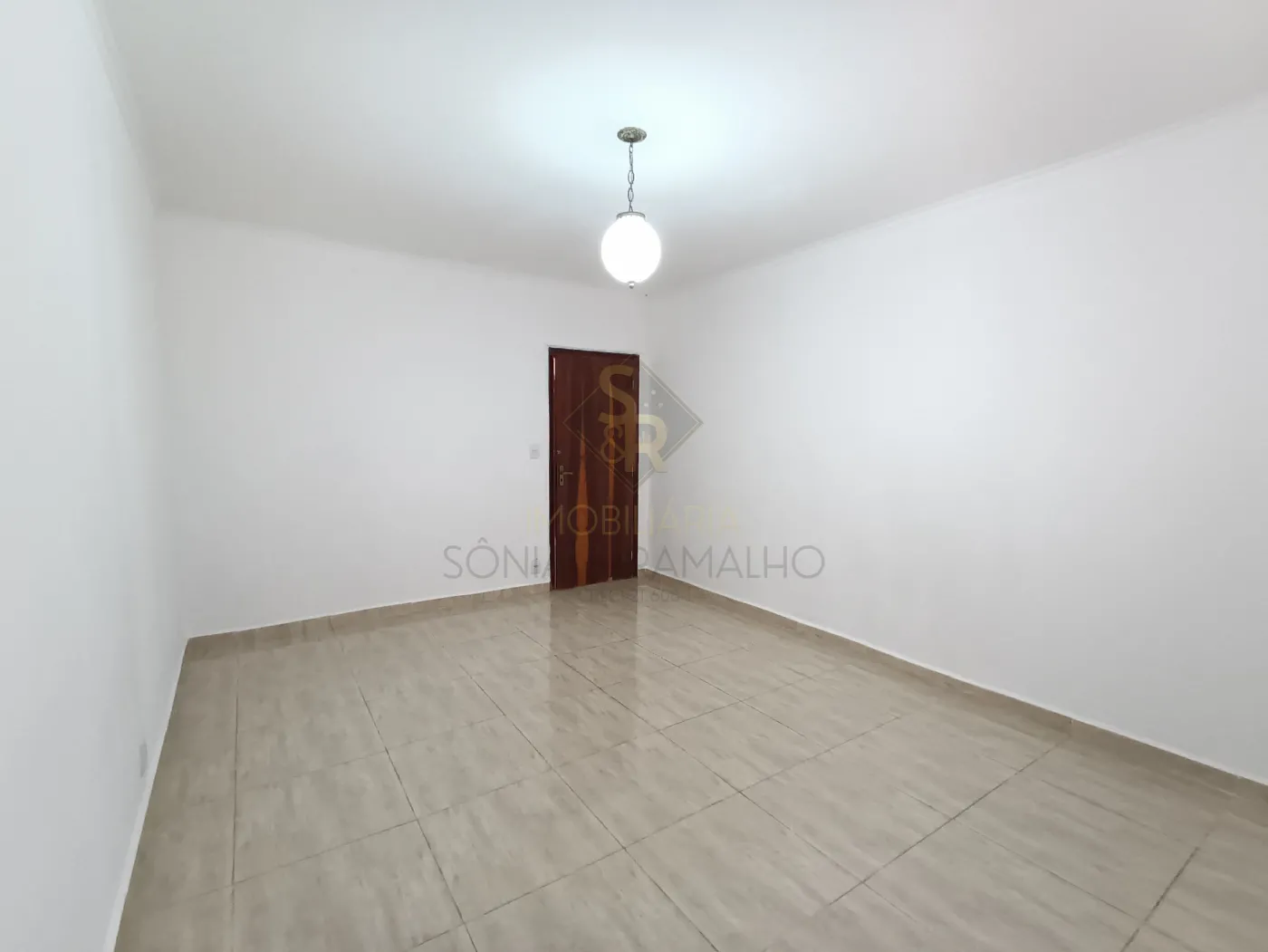 Alugar Casas Residenciais / Padrão em Ribeirão Preto R$ 1.800,00 - Foto 7