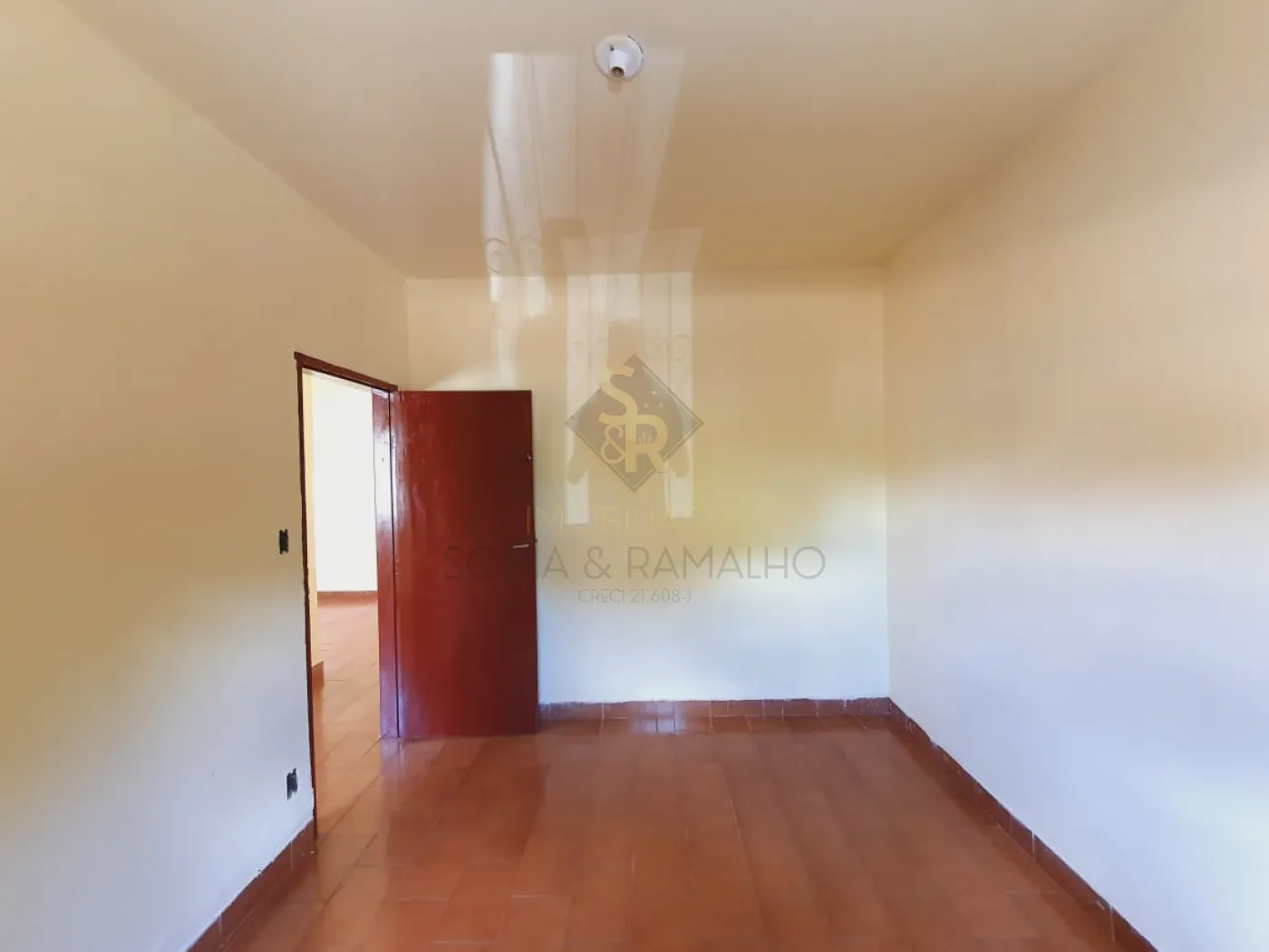 Alugar Casas Residenciais / Padrão em Ribeirão Preto R$ 800,00 - Foto 6