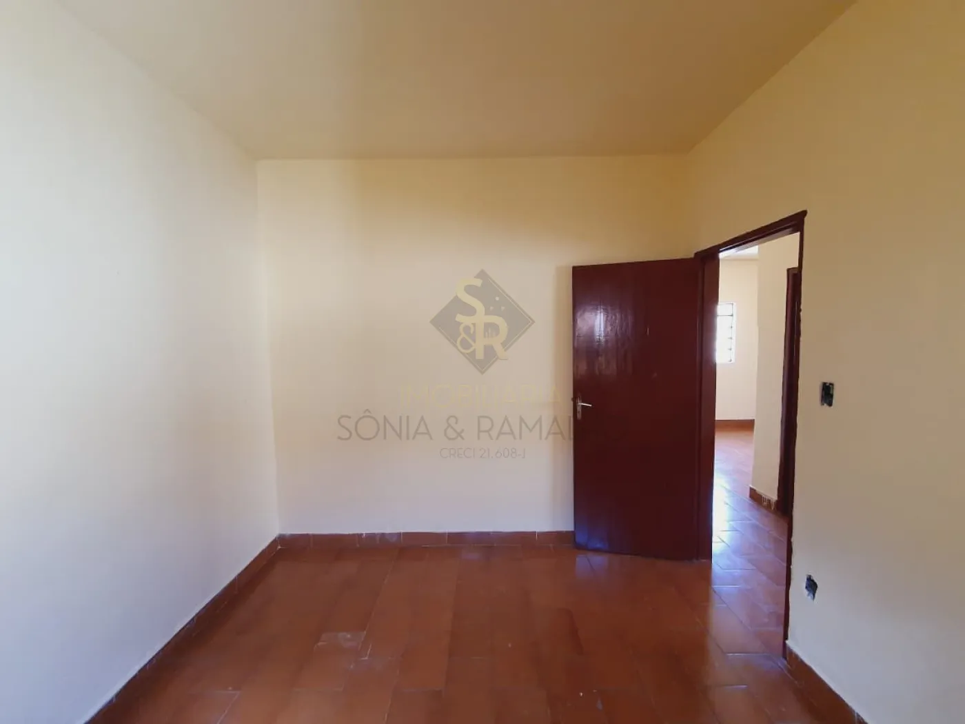 Alugar Casas Residenciais / Padrão em Ribeirão Preto R$ 800,00 - Foto 7