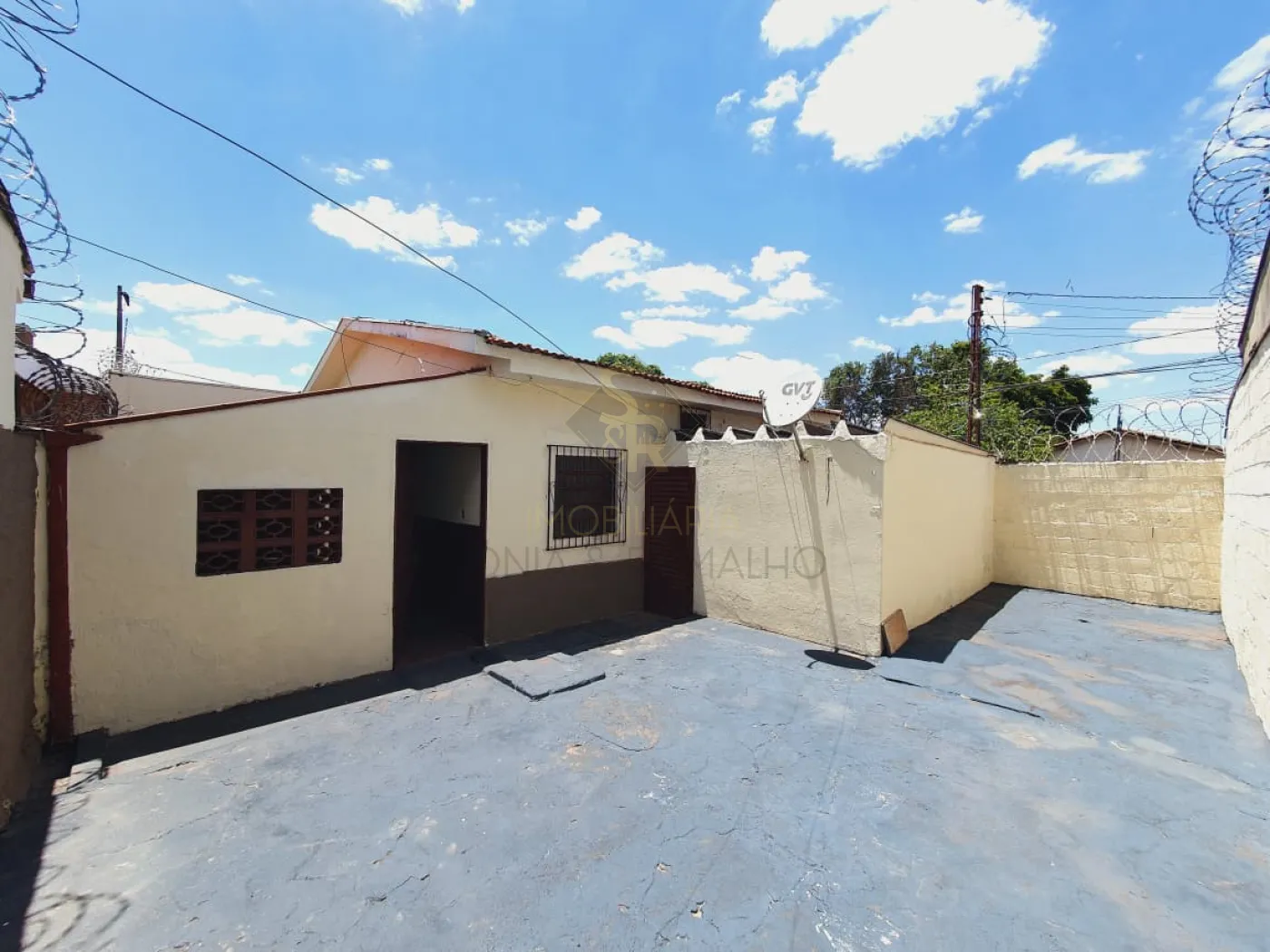 Alugar Casas Residenciais / Padrão em Ribeirão Preto R$ 800,00 - Foto 14