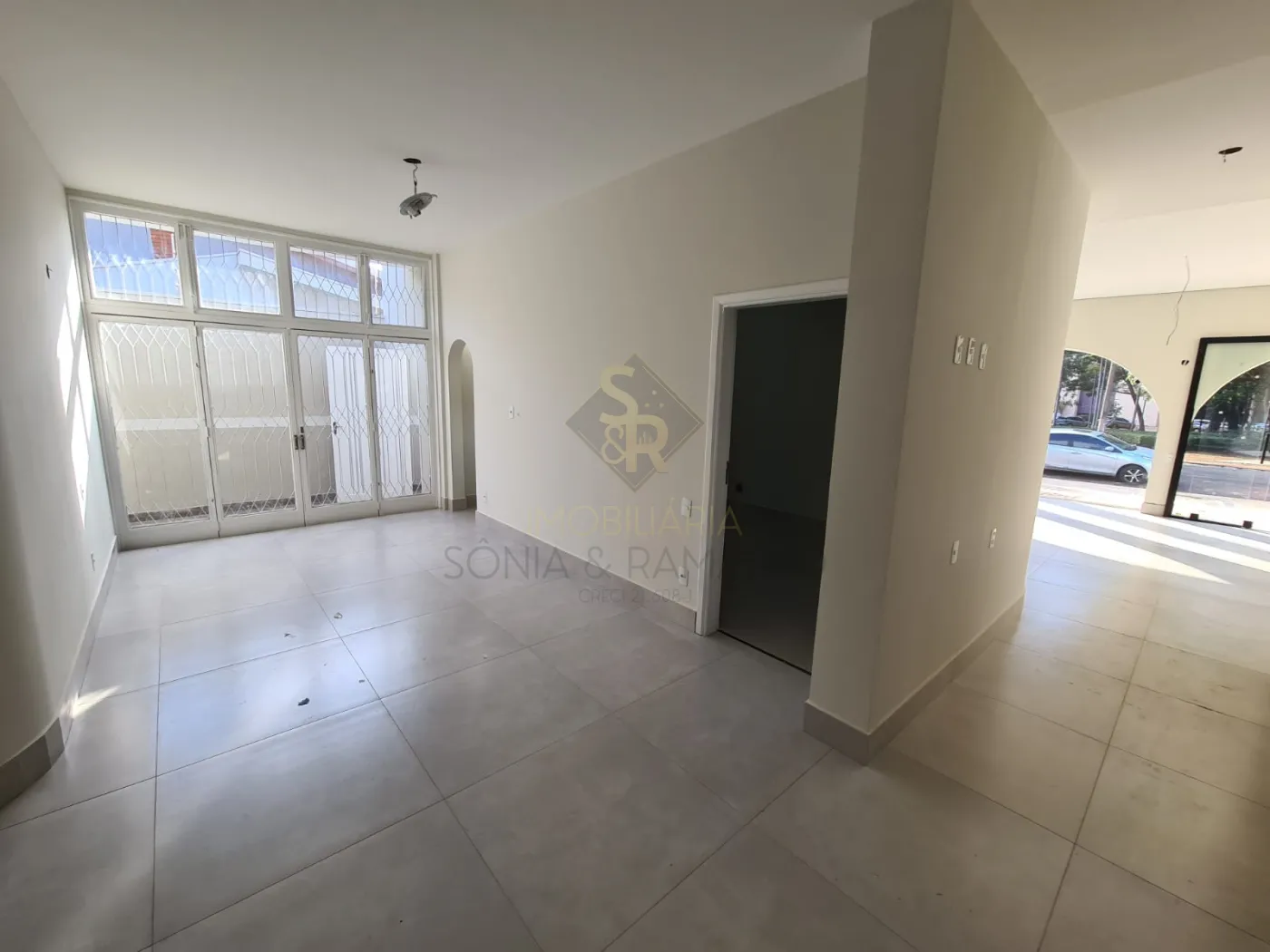 Alugar Imóveis Comerciais / Salão Comercial em Ribeirão Preto R$ 14.000,00 - Foto 1