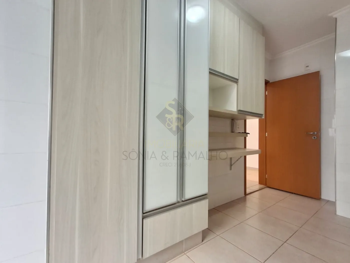 Alugar Apartamentos / Padrão em Ribeirão Preto R$ 3.900,00 - Foto 4