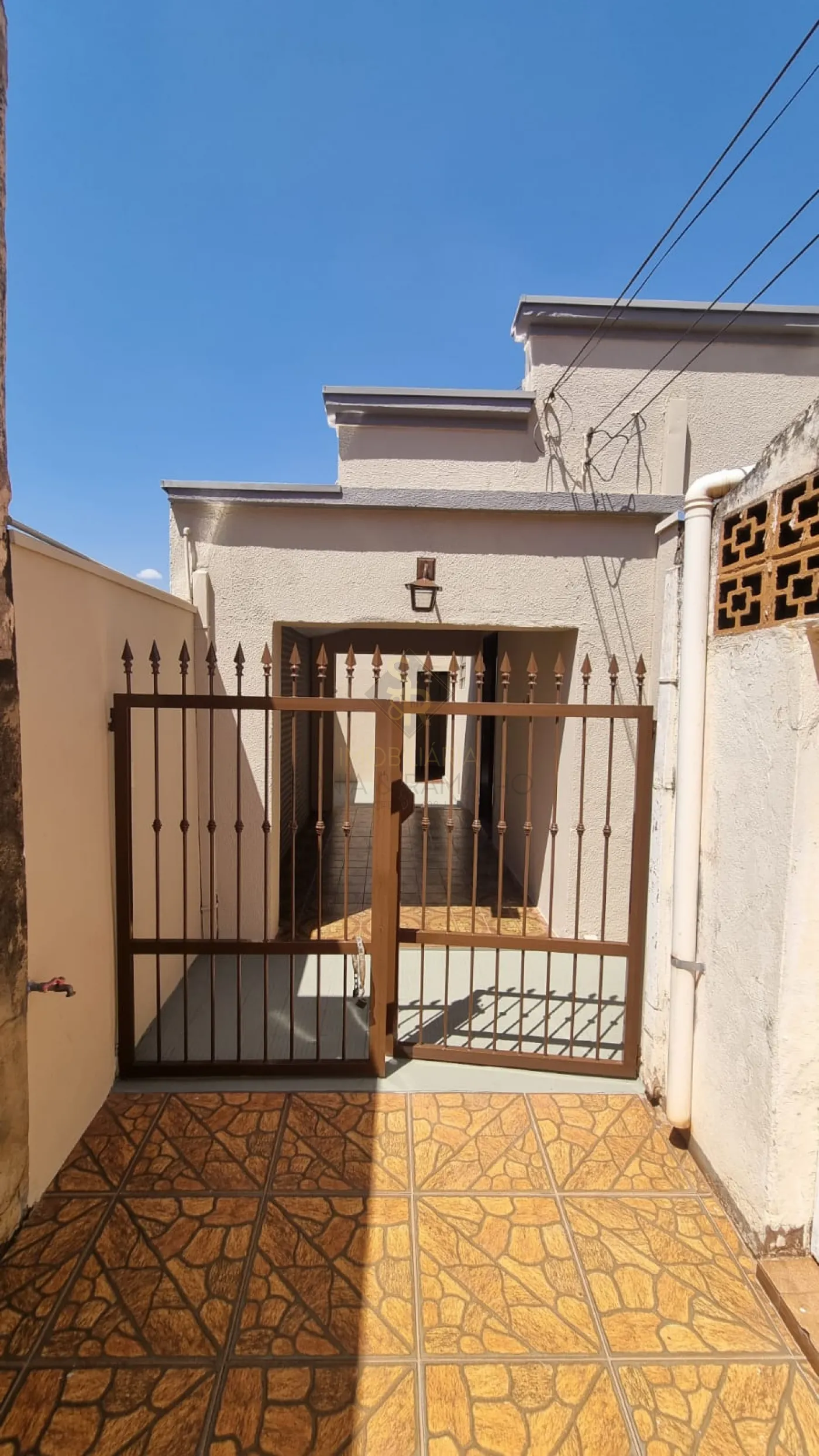 Comprar Casas Residenciais / Padrão em Ribeirão Preto R$ 150.000,00 - Foto 14