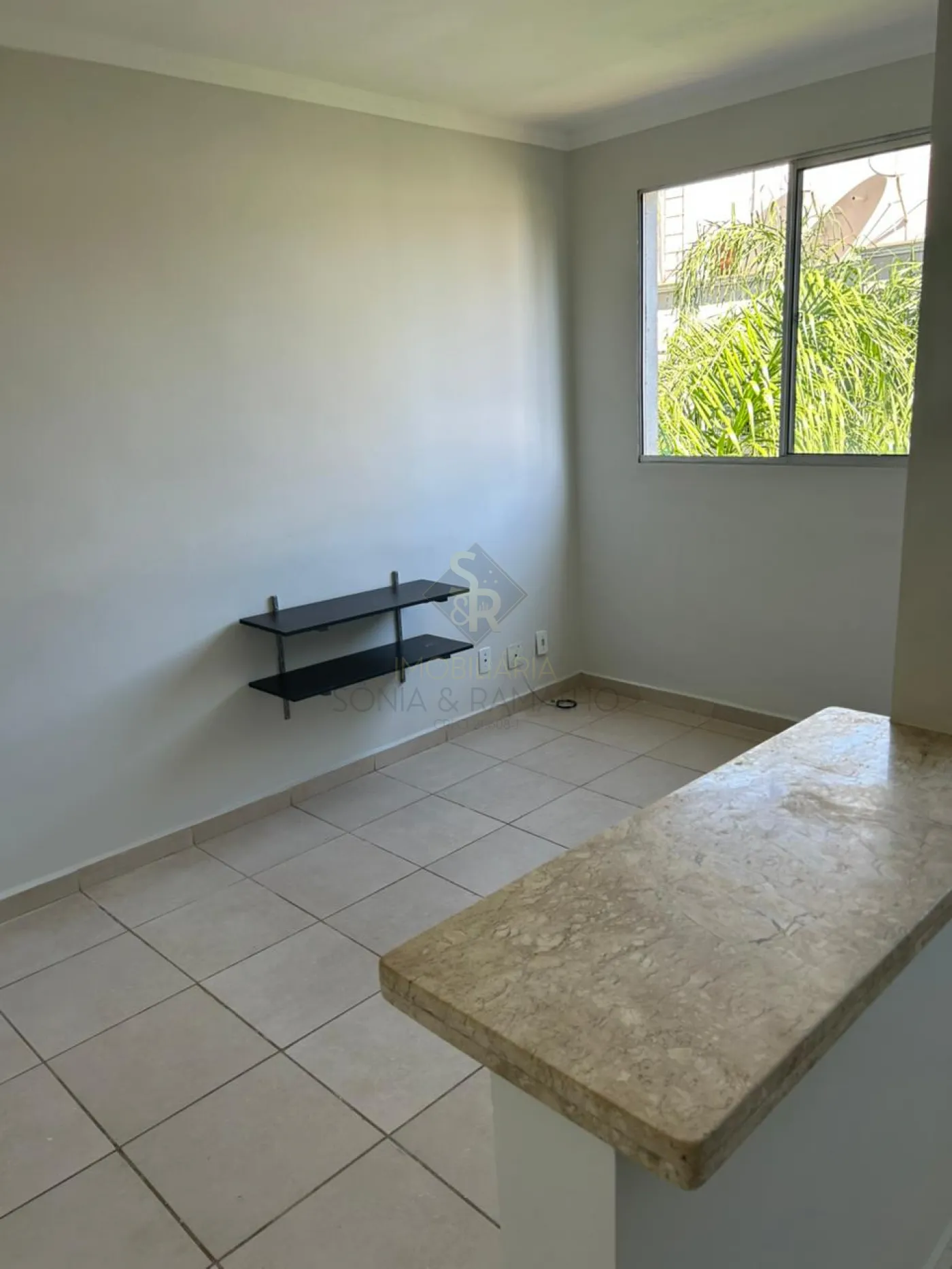 Alugar Apartamentos / Padrão em Ribeirão Preto R$ 1.550,00 - Foto 2