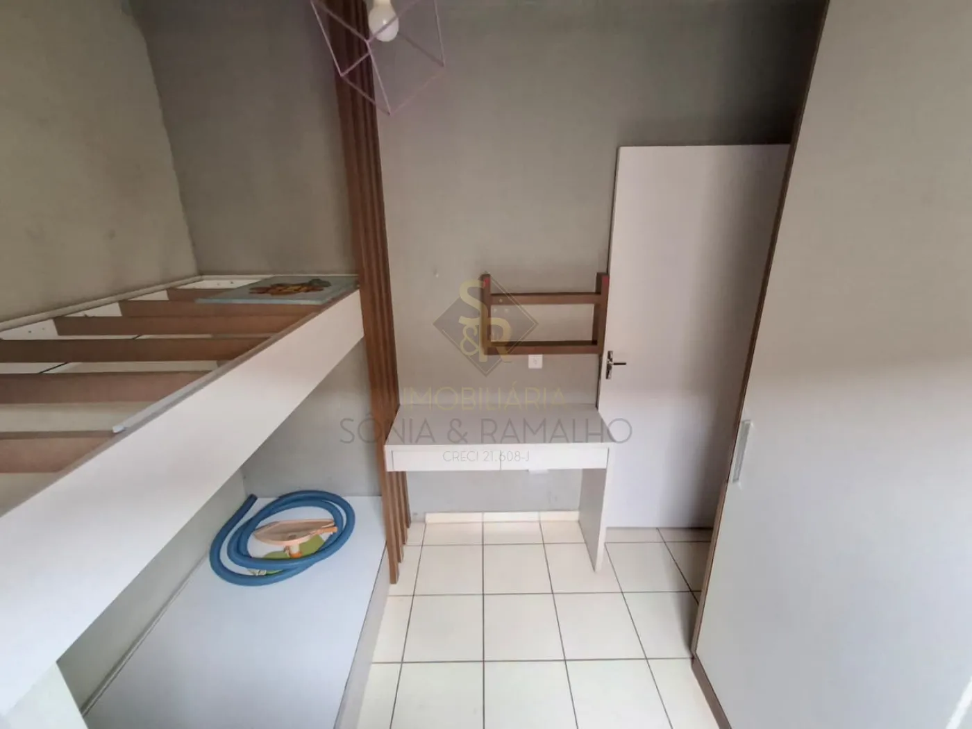 Alugar Casas Residenciais / Padrão em Ribeirão Preto R$ 1.600,00 - Foto 4