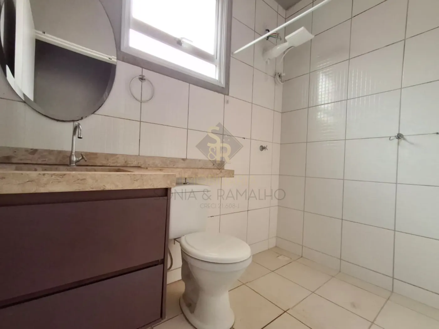 Alugar Casas Residenciais / Padrão em Ribeirão Preto R$ 1.600,00 - Foto 8