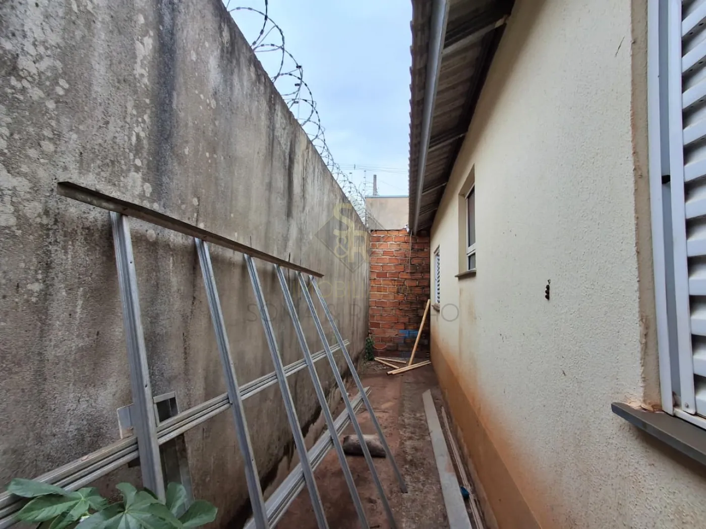 Alugar Casas Residenciais / Padrão em Ribeirão Preto R$ 1.600,00 - Foto 16