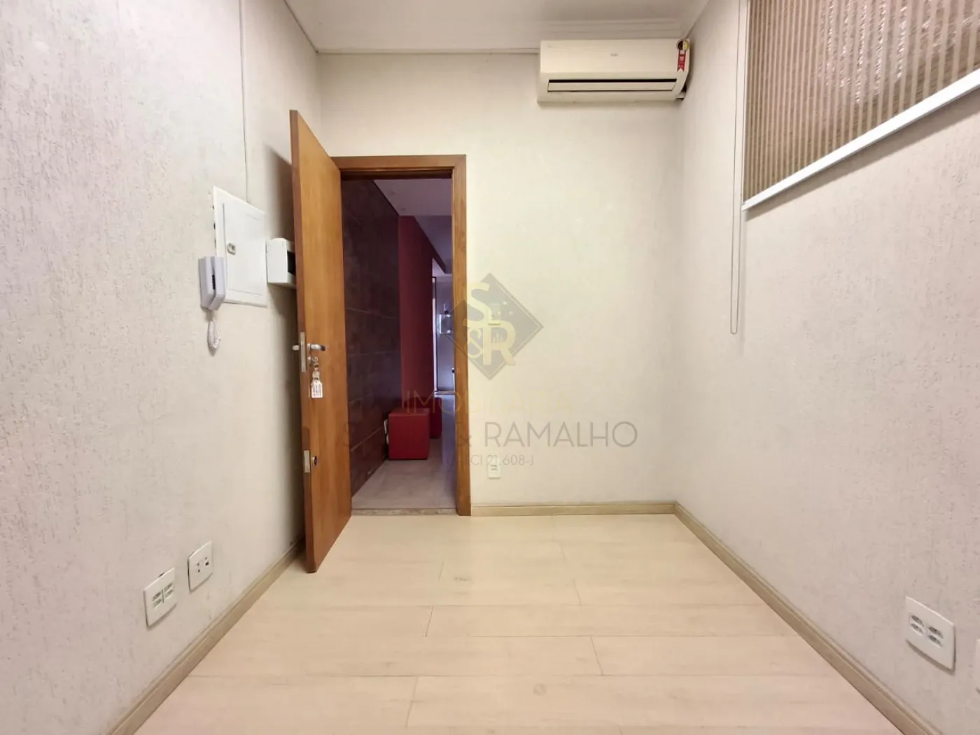 Alugar Imóveis Comerciais / Sala Comercial em Ribeirão Preto R$ 600,00 - Foto 5