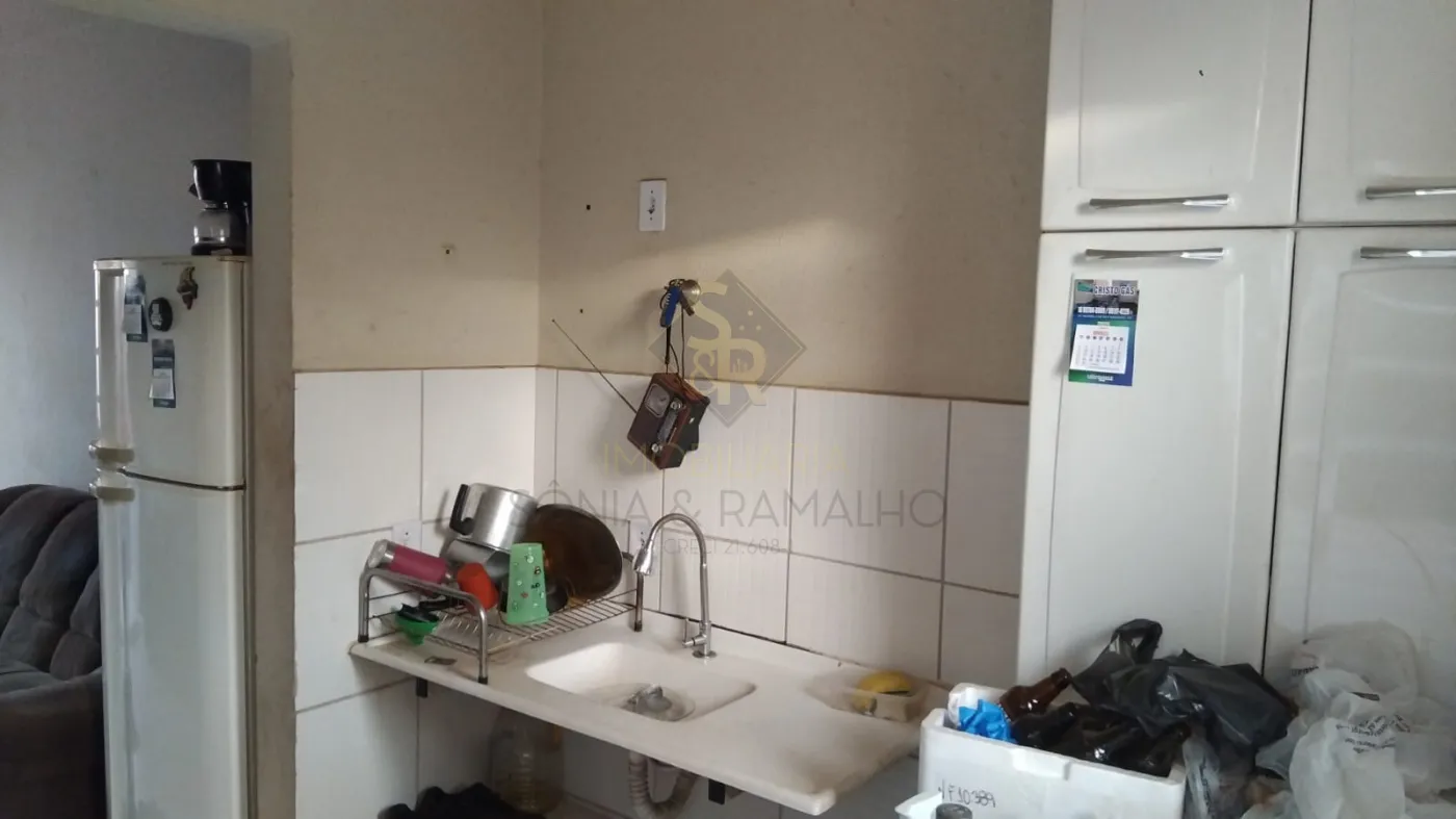 Comprar Casas Residenciais / Padrão em Ribeirão Preto R$ 220.000,00 - Foto 1