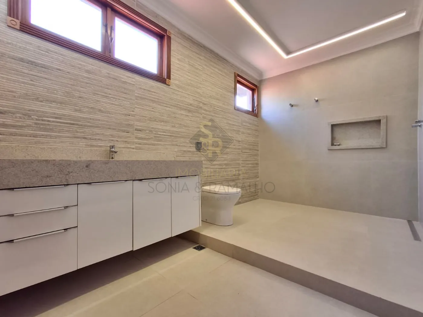 Alugar Casas Residenciais / Padrão em Ribeirão Preto R$ 16.000,00 - Foto 11