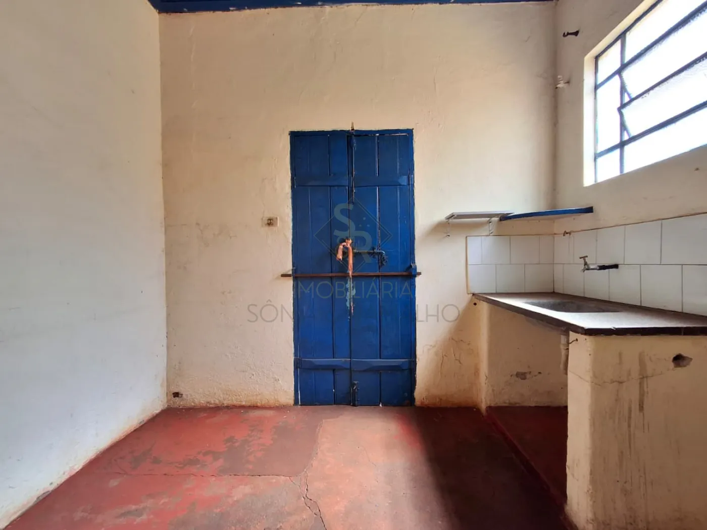 Comprar Casas Residenciais / Padrão em Ribeirão Preto R$ 180.000,00 - Foto 2