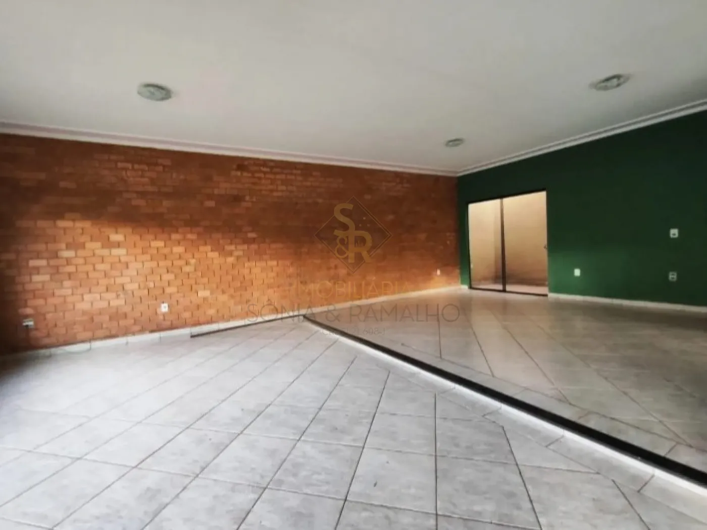Comprar Casas Residenciais / Padrão em Ribeirão Preto R$ 370.000,00 - Foto 2