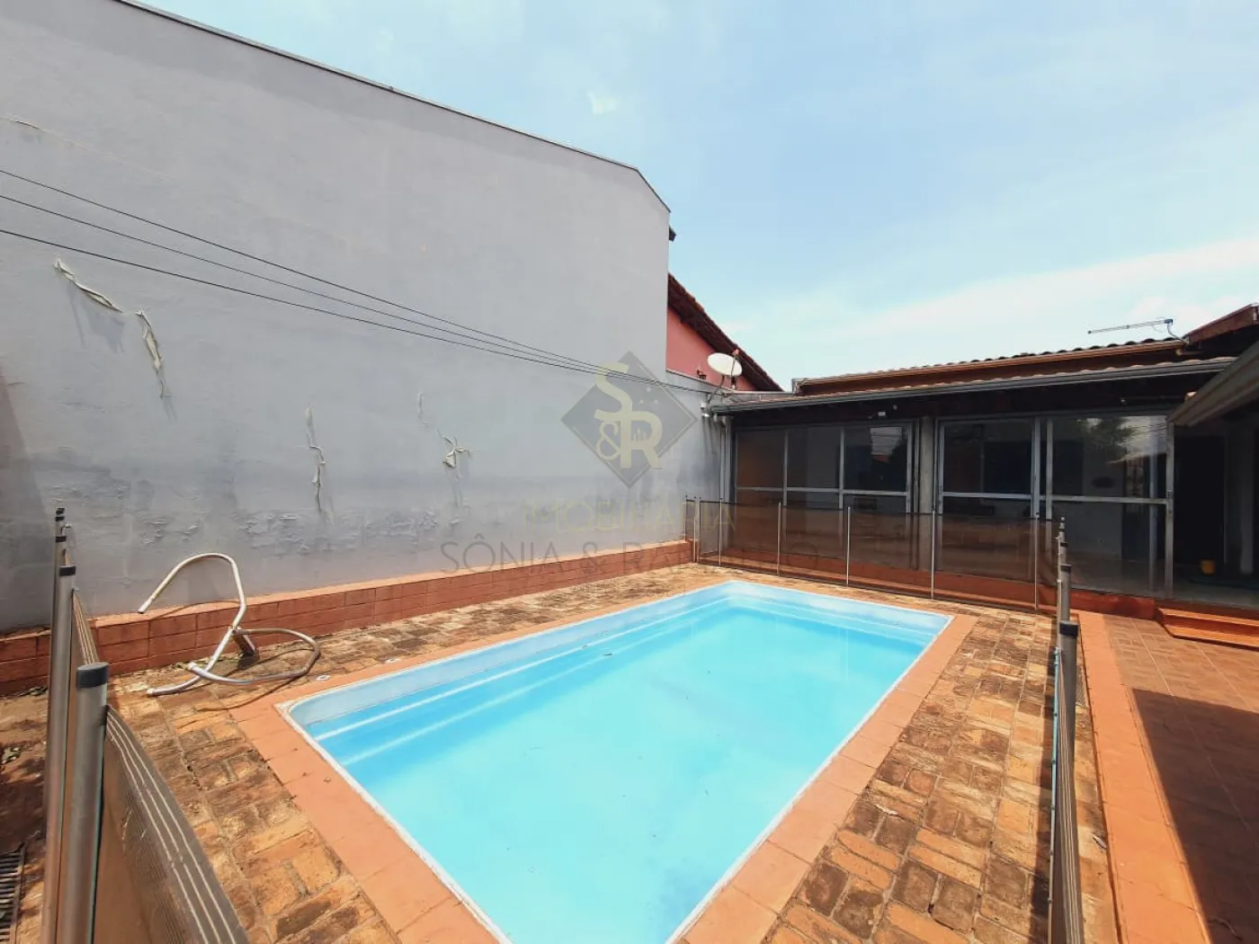 Comprar Casas Residenciais / Padrão em Ribeirão Preto R$ 400.000,00 - Foto 1