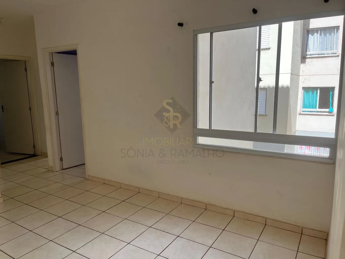 Alugar Apartamentos / Padrão em Ribeirão Preto R$ 830,00 - Foto 1