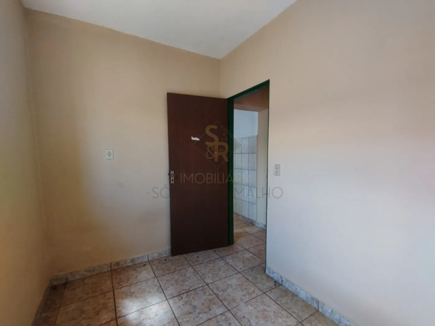Alugar Casas Residenciais / Padrão em Ribeirão Preto R$ 1.100,00 - Foto 12
