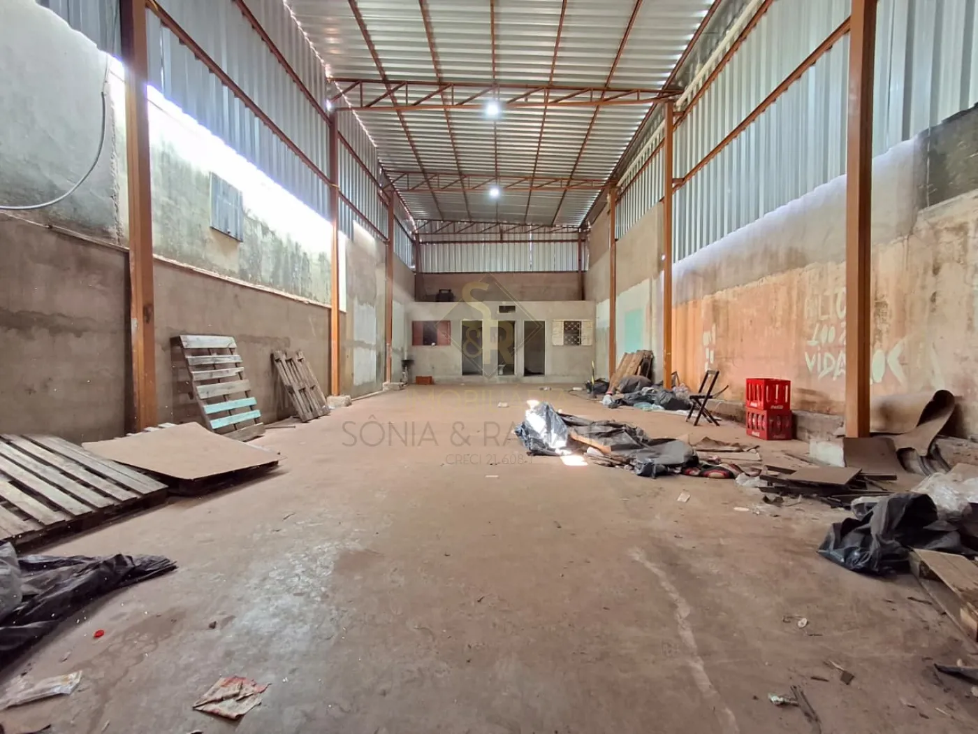 Alugar Imóveis Comerciais / Galpão Comercial em Ribeirão Preto R$ 3.300,00 - Foto 2