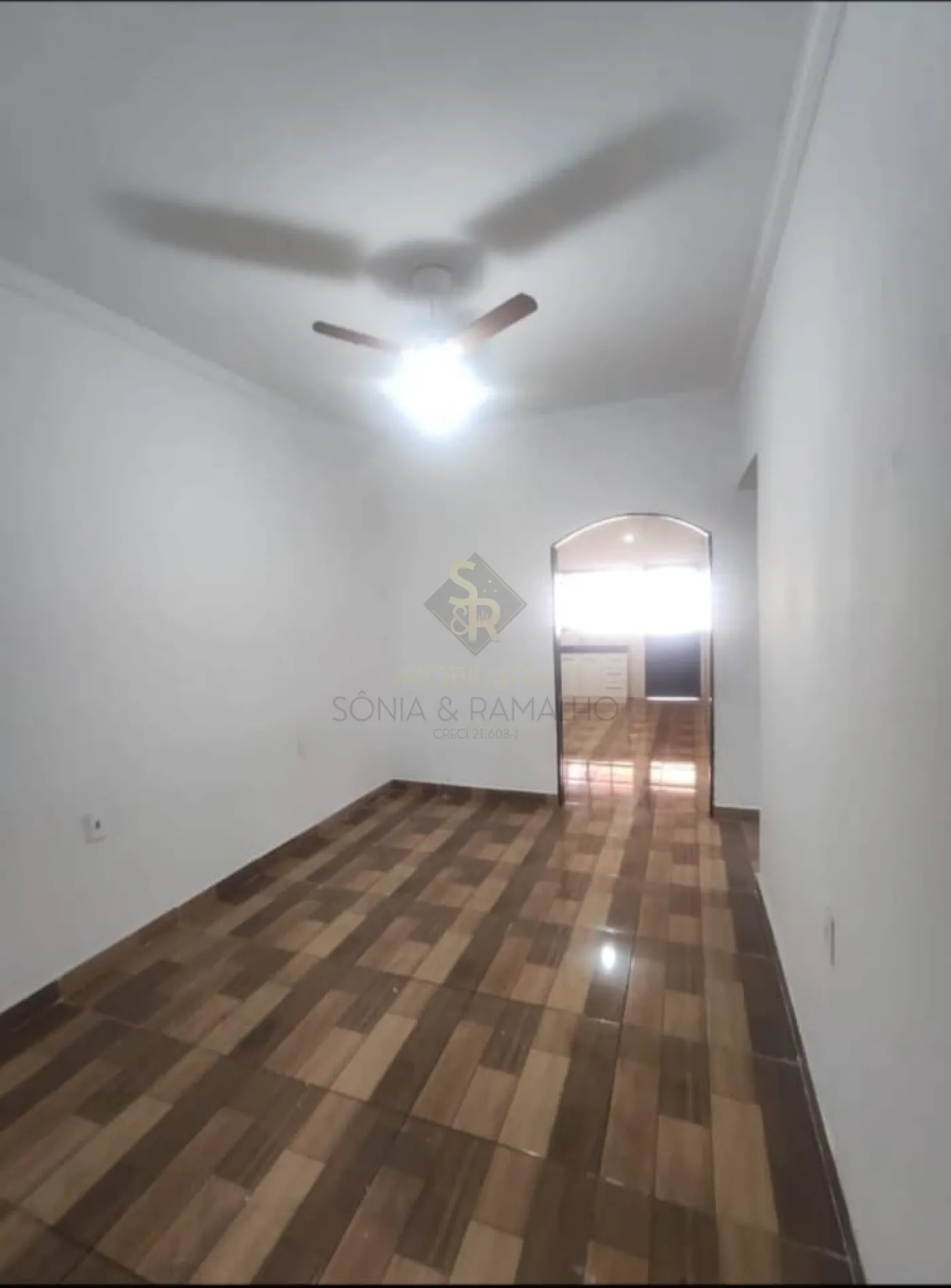 Comprar Casas Residenciais / Padrão em Ribeirão Preto R$ 330.000,00 - Foto 1