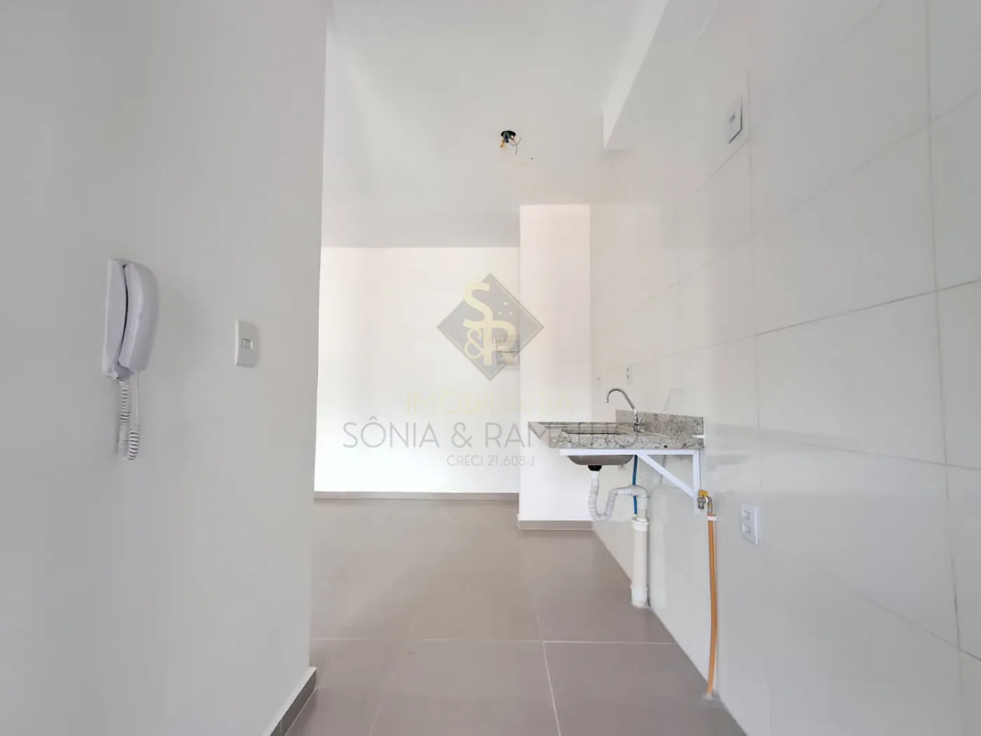 Comprar Apartamentos / Padrão em Ribeirão Preto R$ 215.000,00 - Foto 4