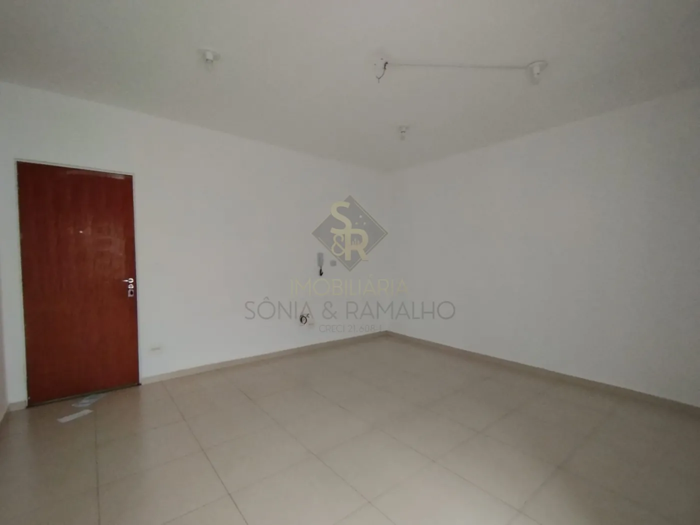 Alugar Imóveis Comerciais / Sala Comercial em Ribeirão Preto R$ 590,00 - Foto 3