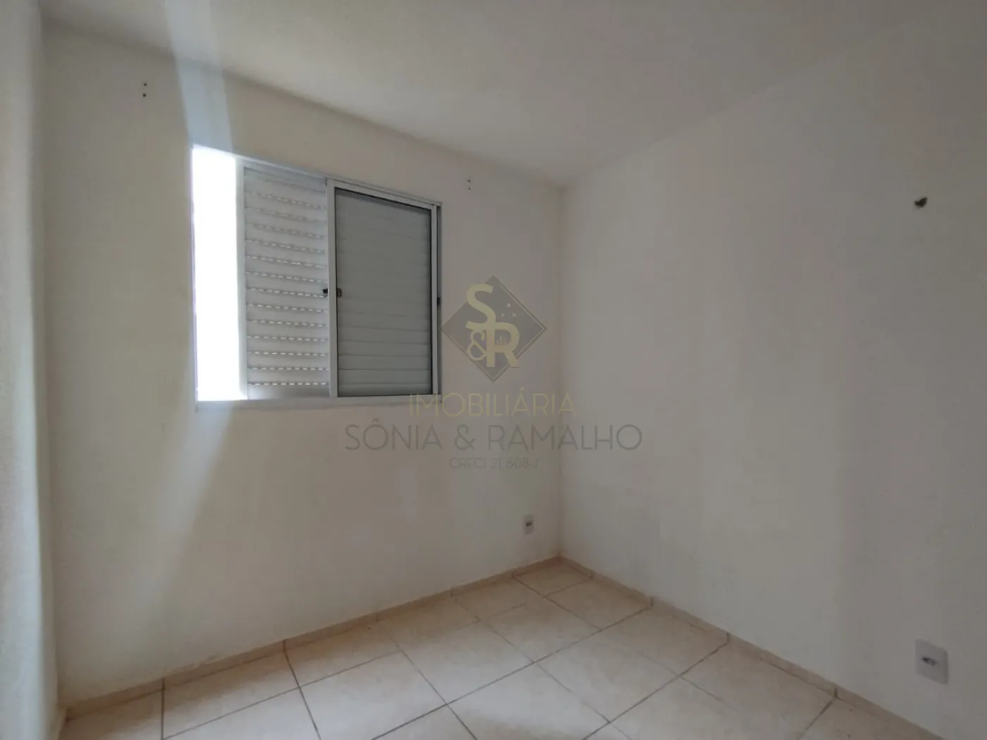 Alugar Apartamentos / Padrão em Ribeirão Preto R$ 1.000,00 - Foto 6
