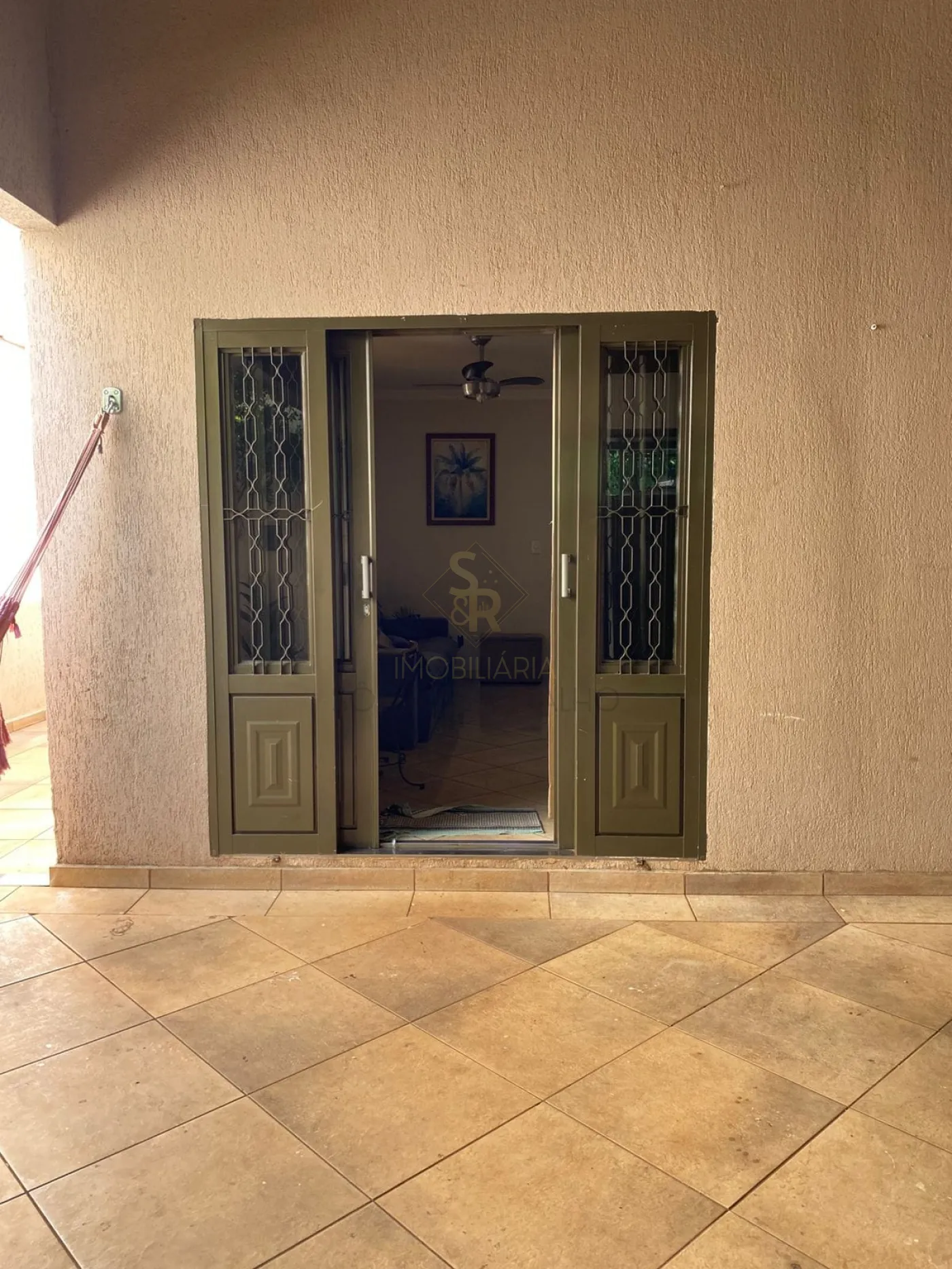 Comprar Casas Residenciais / Padrão em Ribeirão Preto R$ 390.000,00 - Foto 1