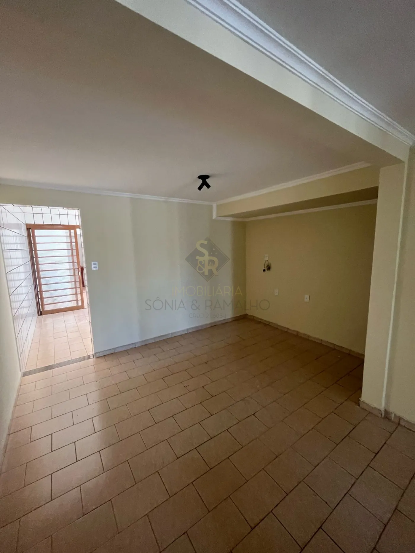 Comprar Casas Residenciais / Padrão em Ribeirão Preto R$ 220.000,00 - Foto 1