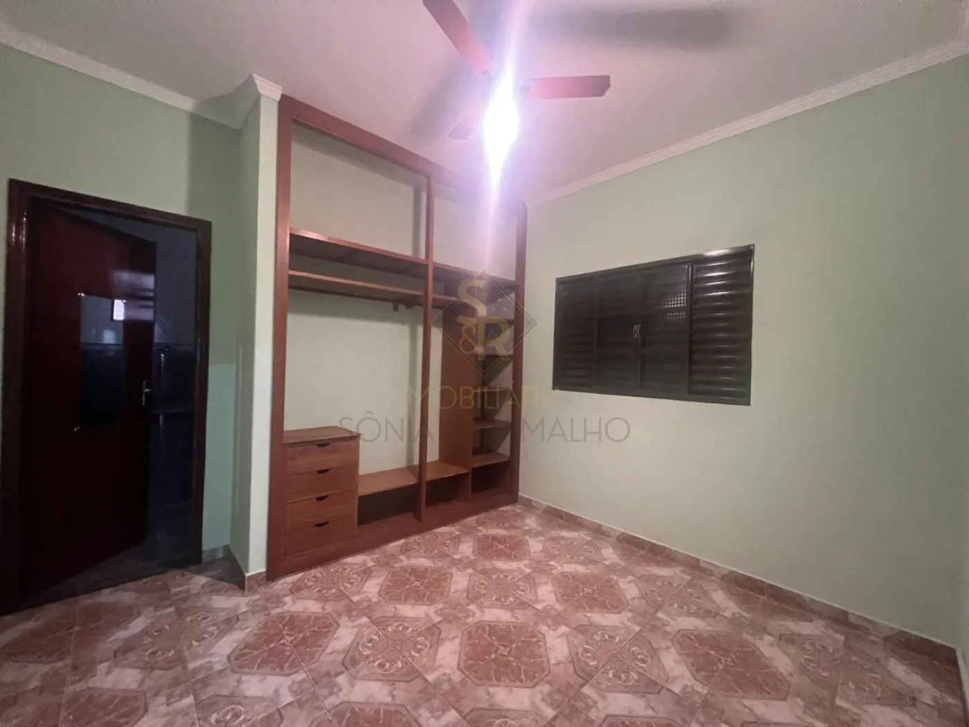 Alugar Casas Residenciais / Padrão em Ribeirão Preto R$ 1.400,00 - Foto 8