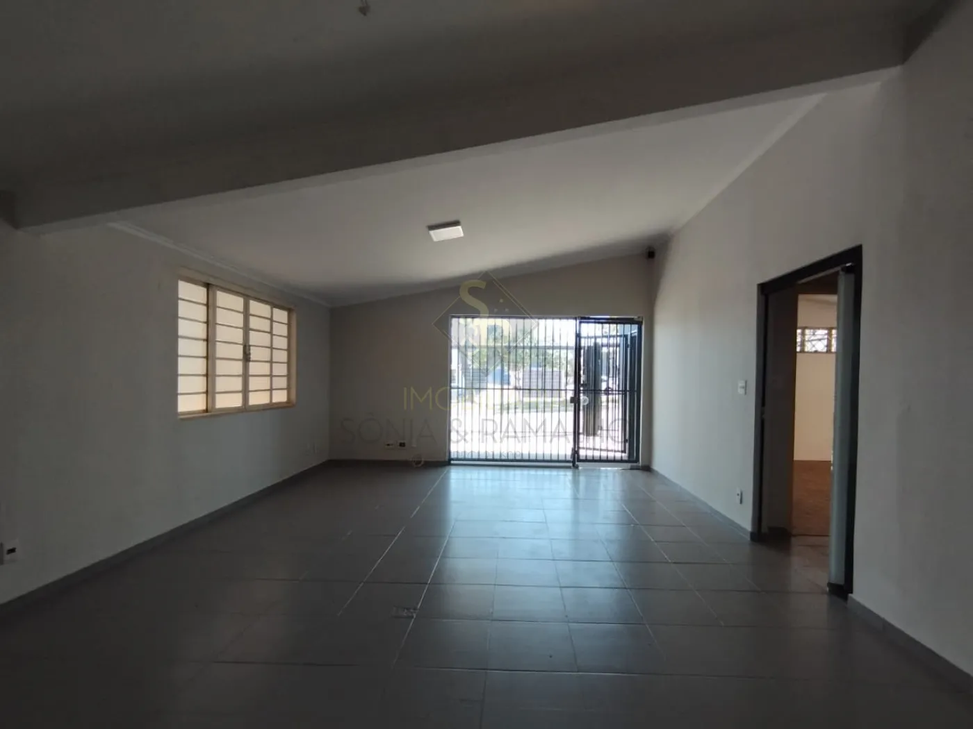 Alugar Imóveis Comerciais / Casa Comercial em Ribeirão Preto R$ 4.100,00 - Foto 2