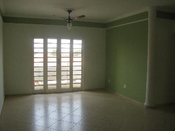 Alugar Apartamentos / Padrão em Ribeirão Preto. apenas R$ 1.000,00