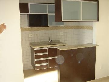 Alugar Apartamentos / Padrão em Ribeirão Preto. apenas R$ 225.000,00