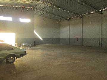 Alugar Comercial / Galpao / Barracao em Ribeirão Preto. apenas R$ 5.000,00