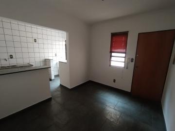 Alugar Apartamentos / Padrão em Ribeirão Preto. apenas R$ 750,00