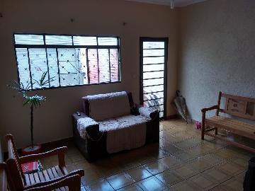 Alugar Casas Residenciais / Padrão em Ribeirão Preto. apenas R$ 200.000,00